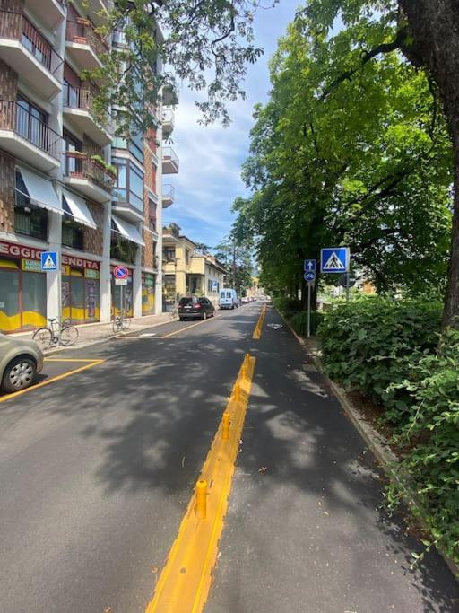 10Min From Center, 3 Bedroom Apartment With Balcony 트렌토 외부 사진