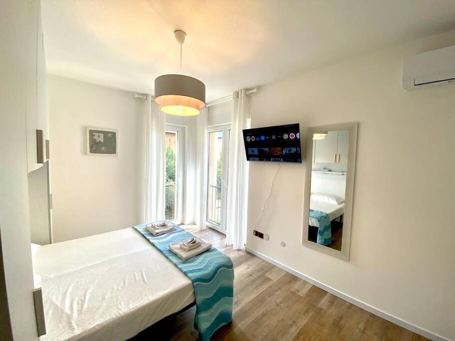 10Min From Center, 3 Bedroom Apartment With Balcony 트렌토 외부 사진